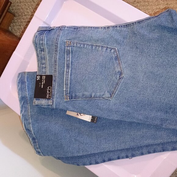 Sofia Jeans size 16 - Picture 1 of 5